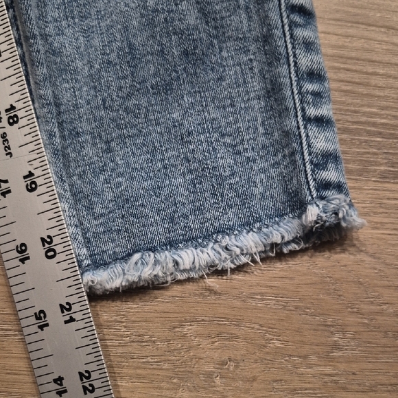 Abercrombie Kids Belted High Rise Ankle Skinny Jeans - Picture 4 of 8